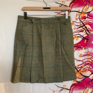 Moss green professional skirt. NWT